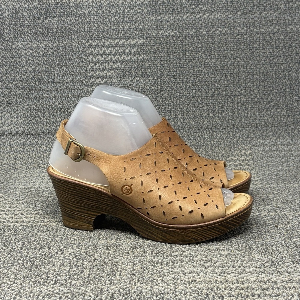 Born F59406 Women's 8M Tan Leather Slingback Strap Buckle Wedge Sandals